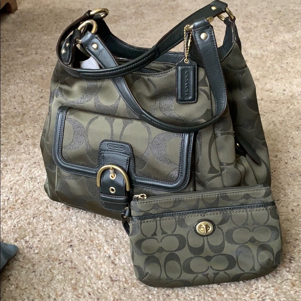 COACH set bag w/wristlet